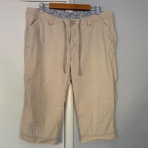 Eddie Bauer Light Beige Drawstring Capri Pants